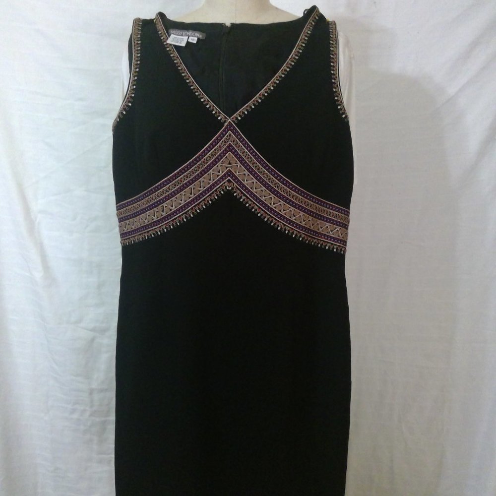 Maggy London Size 12 Embroidered Dress